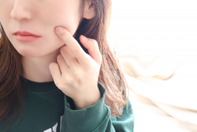 ニキビ・ニキビ跡とは?